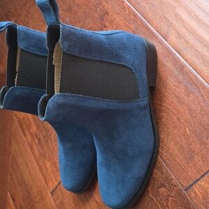 Men's Blue Suede Chelsea Boots